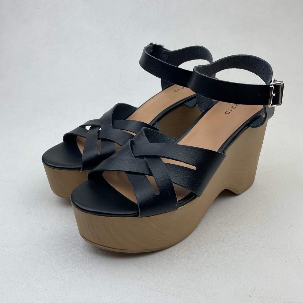 Torrid Platform Sandals Womens Size 9 Black Notch Wooden Platform